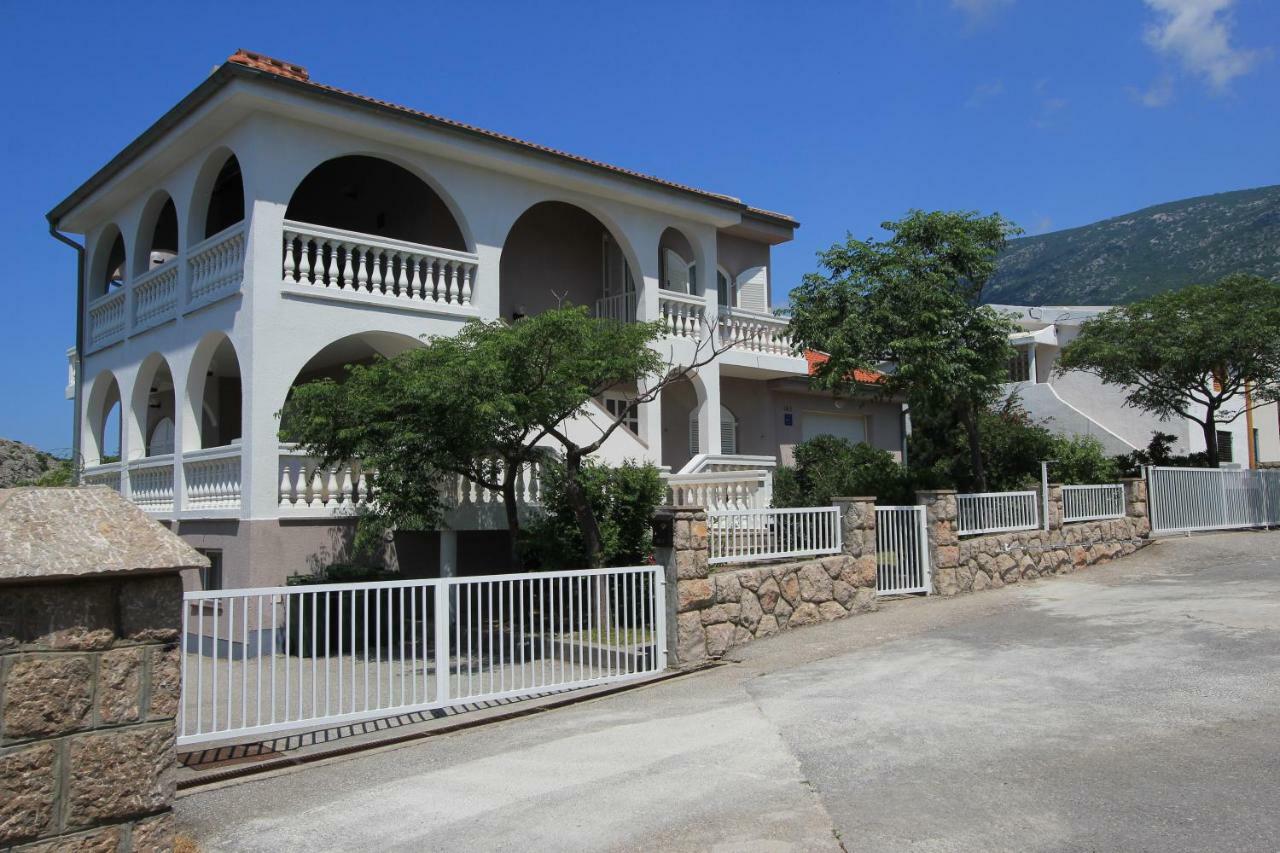 Villa Mihaela - Apartment Ana Cesarica Exteriér fotografie